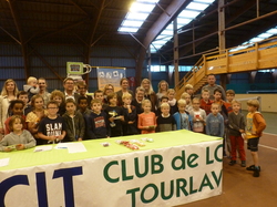 REMISES BRACELETS PAR EQUIPE F1 10-2016