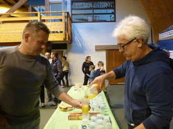 REMISES BRACELETS PAR EQUIPE F1 10-2016